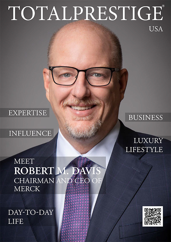 TOTALPRESTIGE MAGAZINE USA - On cover Robert M. Davis